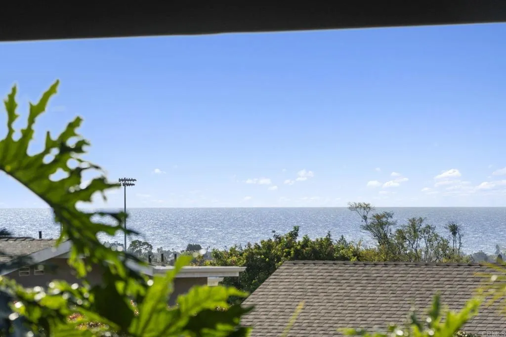 3354 Seacrest Drive, Carlsbad, CA, 92008