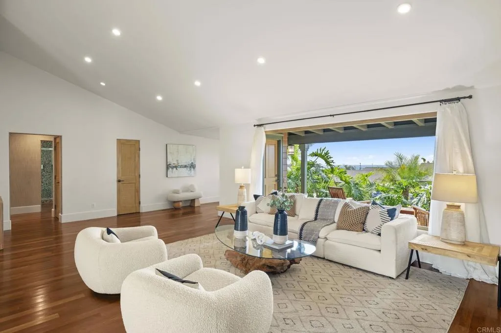 3354 Seacrest Drive, Carlsbad, CA, 92008