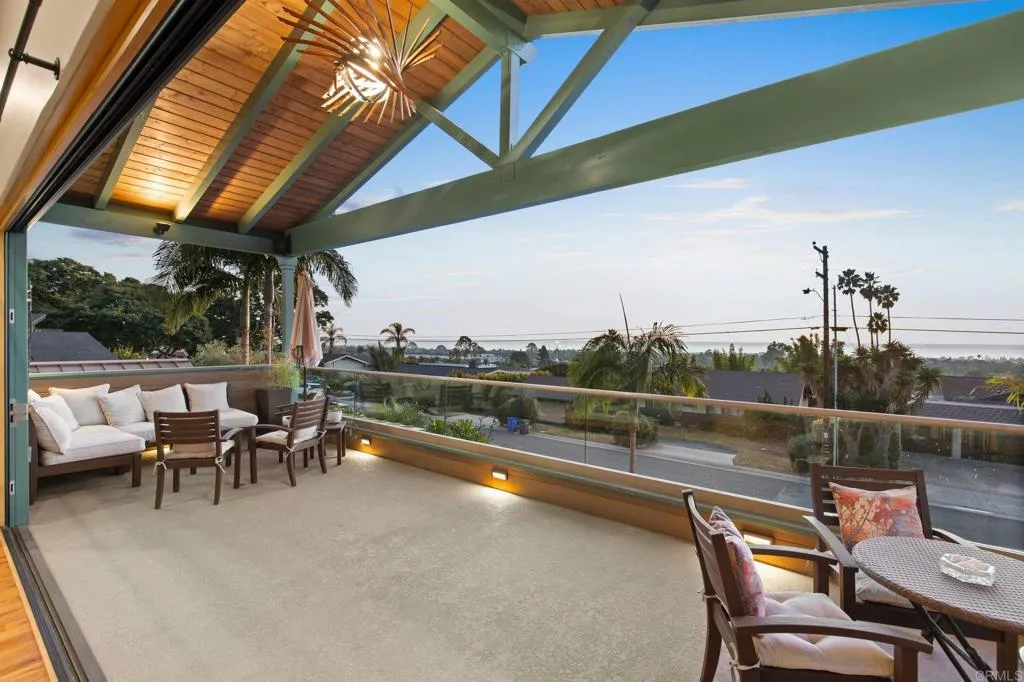 3354 Seacrest Drive, Carlsbad, CA, 92008