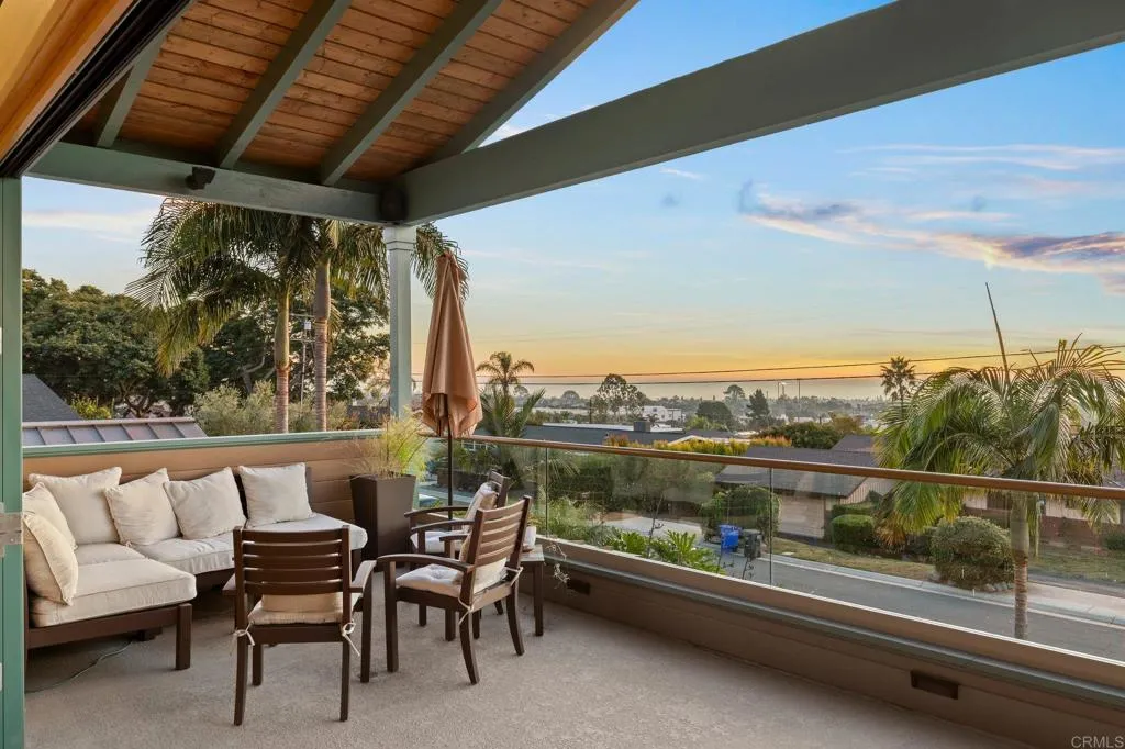 3354 Seacrest Drive, Carlsbad, CA, 92008