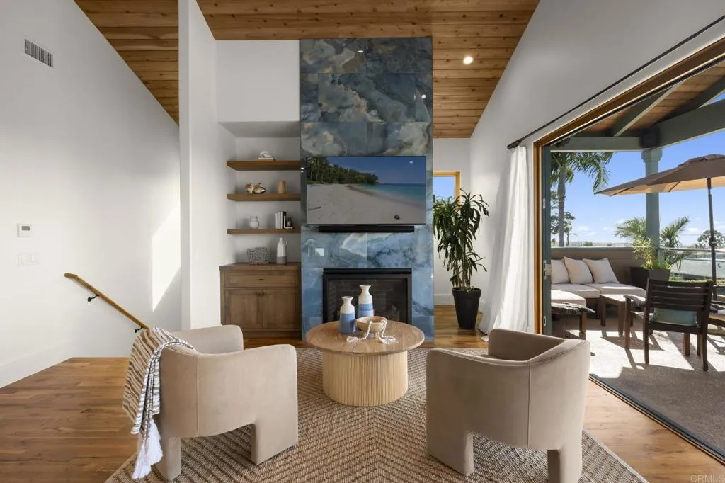 3354 Seacrest Drive, Carlsbad, CA, 92008