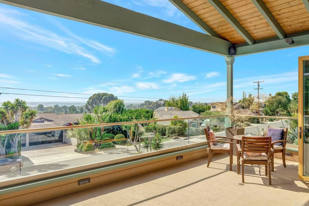 3354 Seacrest Drive, Carlsbad, CA, 92008