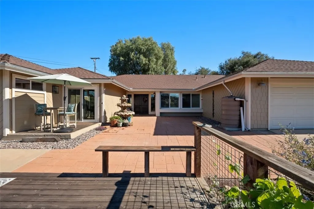 https://cdn.realtyfeed.com/cdn/127/306617070/310cfaa986582838aa79ed77af4730d0.webp