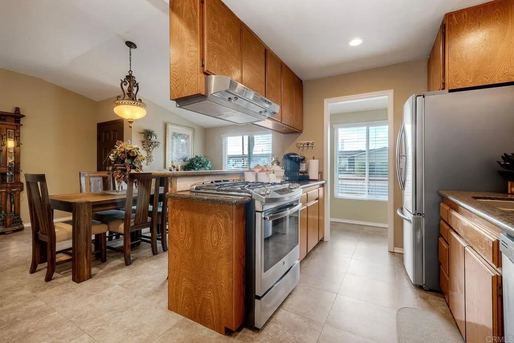 https://cdn.realtyfeed.com/cdn/127/306617124/26ff45d59e017333c2c35f86044f0114.webp