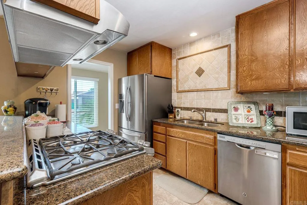 https://cdn.realtyfeed.com/cdn/127/306617124/c91a2d6bde53233f07e144f019900017.webp