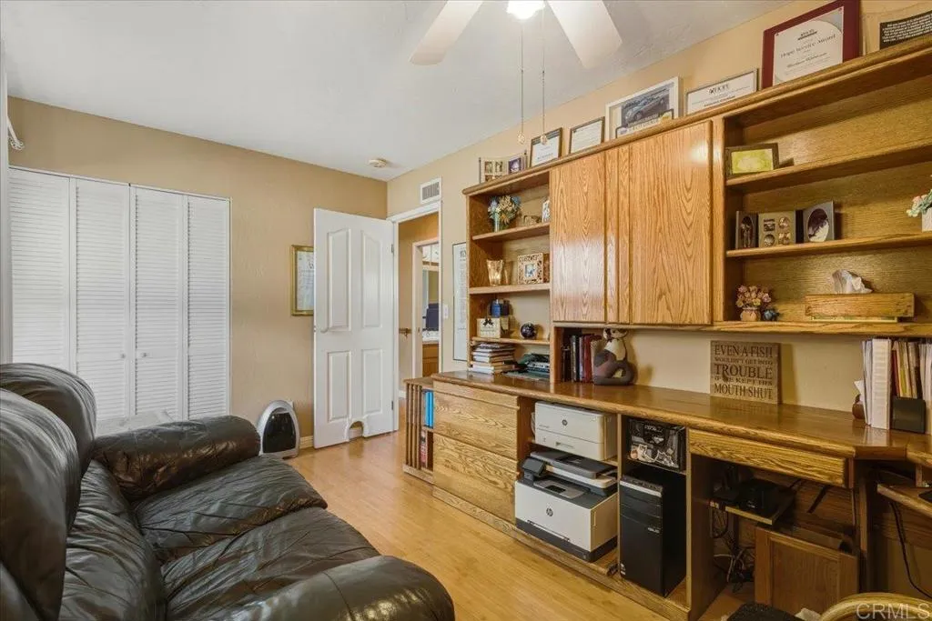 https://cdn.realtyfeed.com/cdn/127/306617210/1a8a672fe8b11f3a20da768c67524a7c.webp