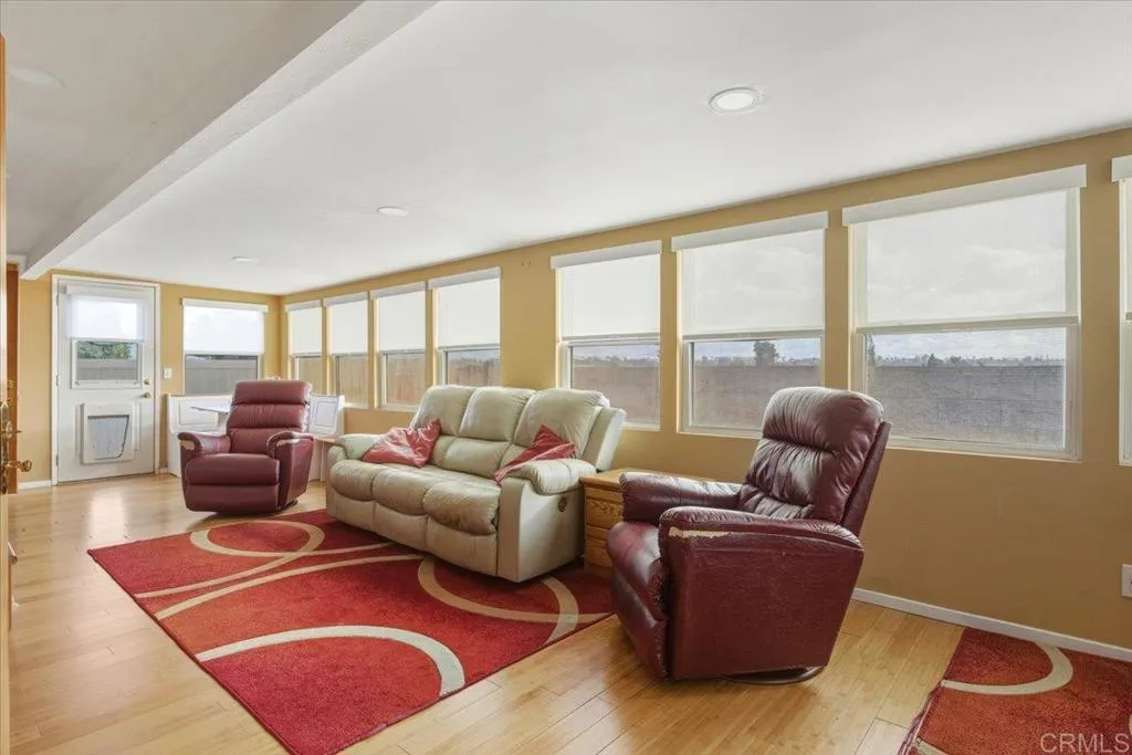 https://cdn.realtyfeed.com/cdn/127/306617210/f5d87a20ecd19758bd96d4efe5c041a8.webp