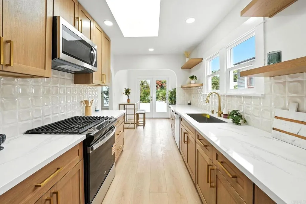 https://cdn.realtyfeed.com/cdn/127/306617237/0943983b978fe9b6a76f3ad26061332a.webp