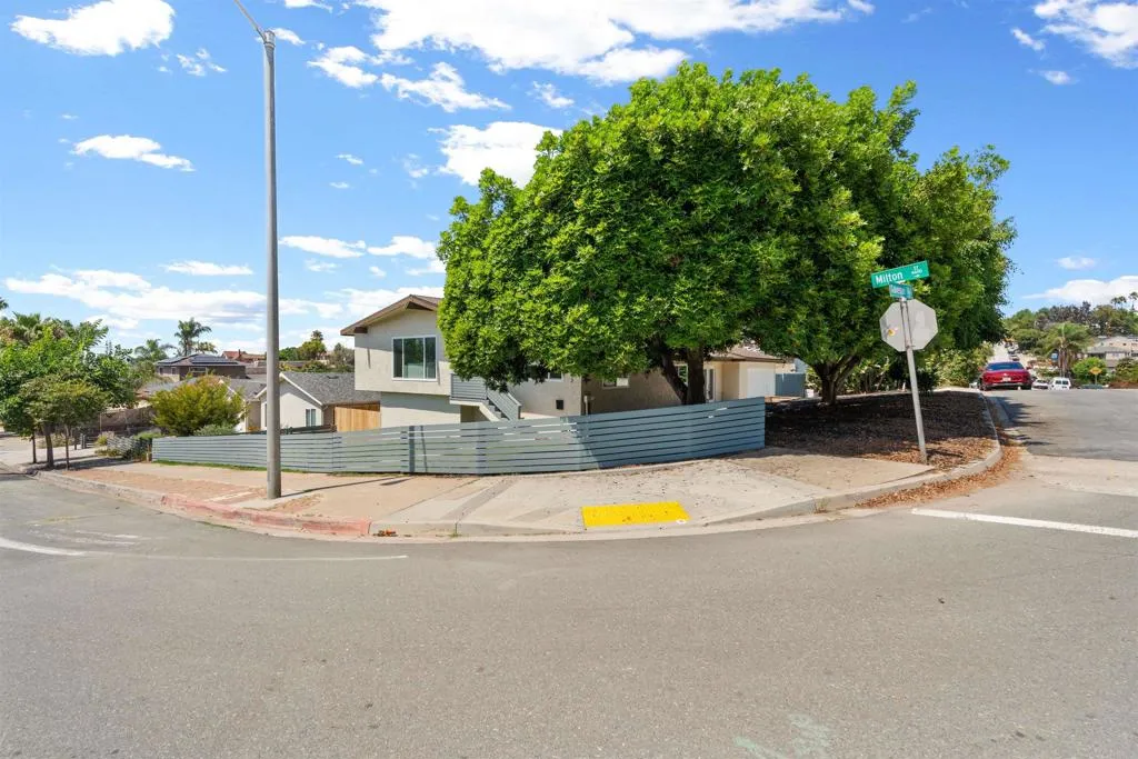https://cdn.realtyfeed.com/cdn/127/306617238/266f438841b8f3b3dd1ef8c59b538360.webp