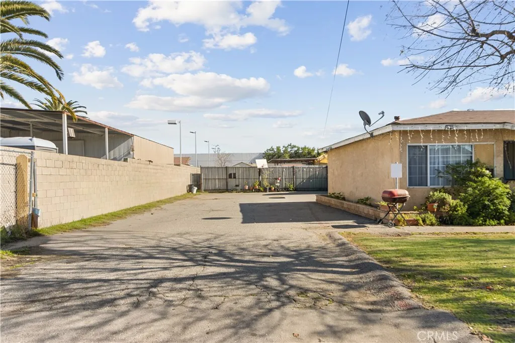 10149 Alder Avenue, Bloomington, CA 92316 - Photo 5 of 9, Bloomington, CA
