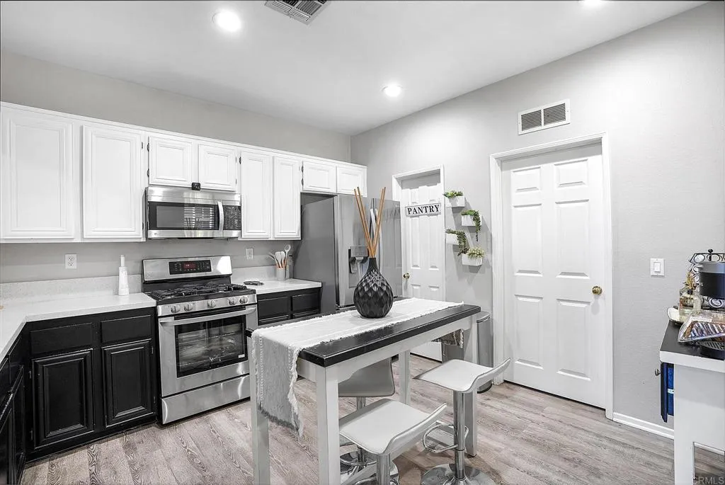 Photo #10: PTP2600297 Listing: Photo #10