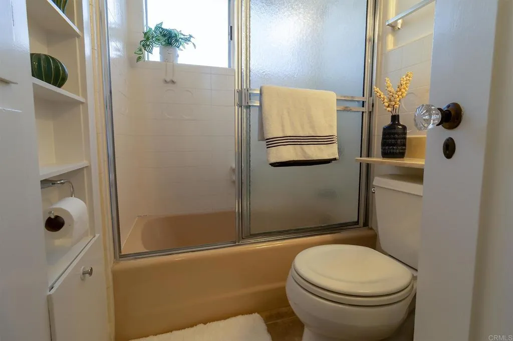 https://cdn.realtyfeed.com/cdn/127/306617319/55ca29f20d6f7163aeadaa6795777bf7.webp