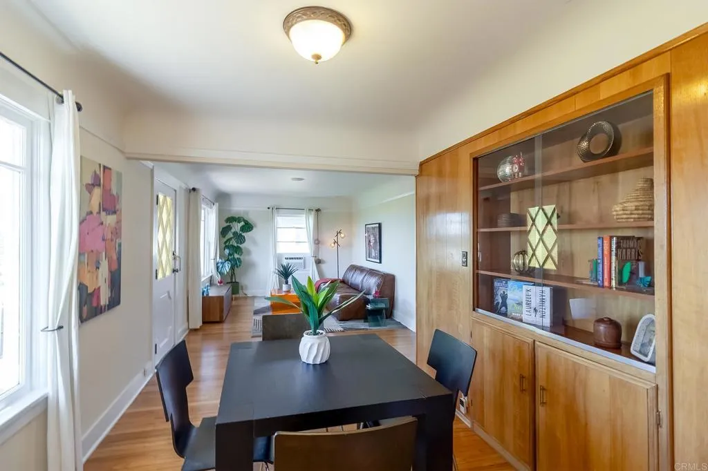 https://cdn.realtyfeed.com/cdn/127/306617319/59c2062e538b2e33e4570464ee6c7e64.webp