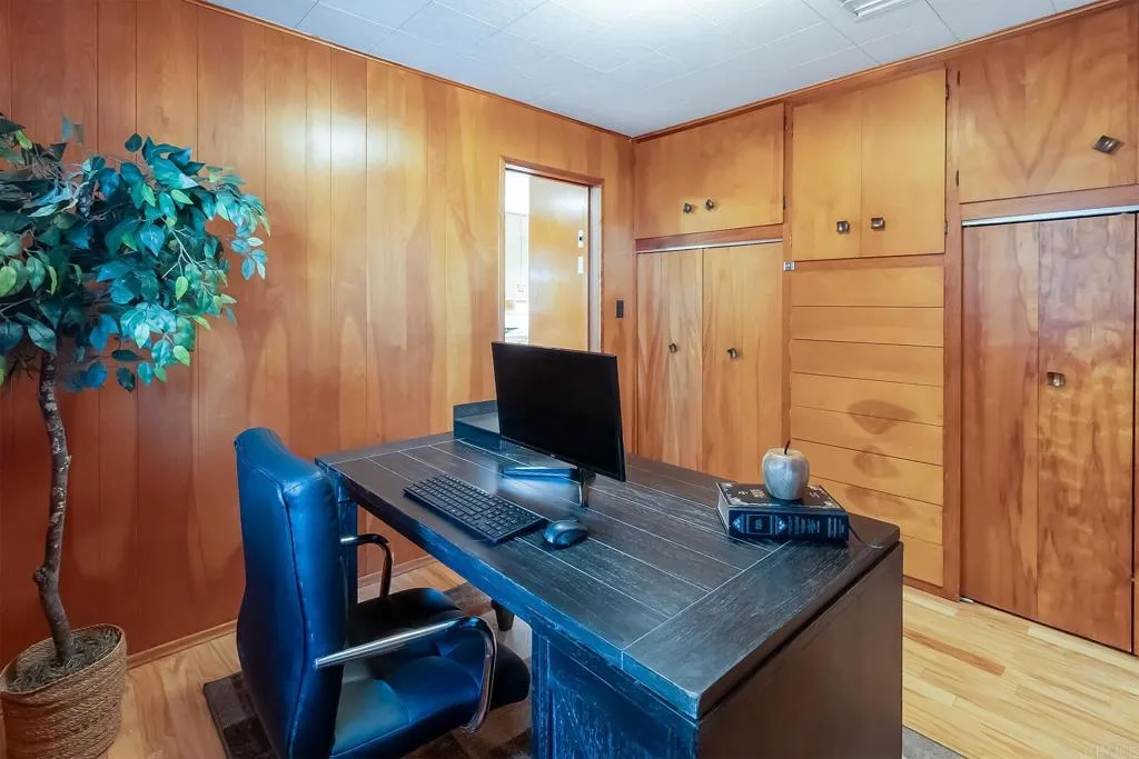 https://cdn.realtyfeed.com/cdn/127/306617319/5ad14b50d9ab418442f9a4998b3cdb61.webp