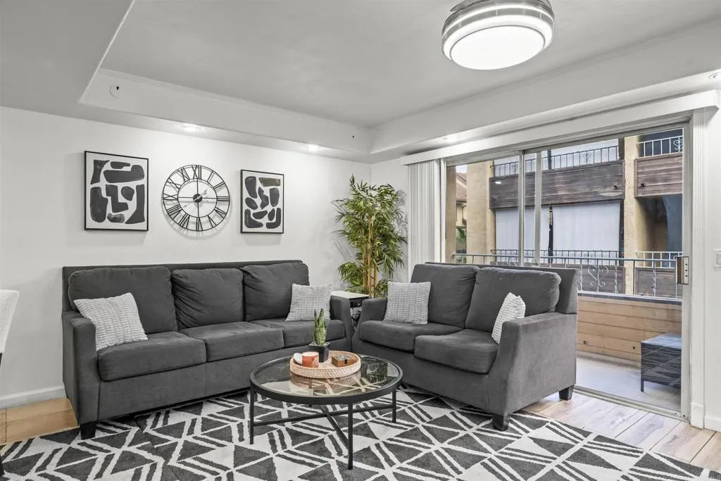 https://cdn.realtyfeed.com/cdn/127/306617356/0cf98a715073309b981f2d349809b1d7.webp