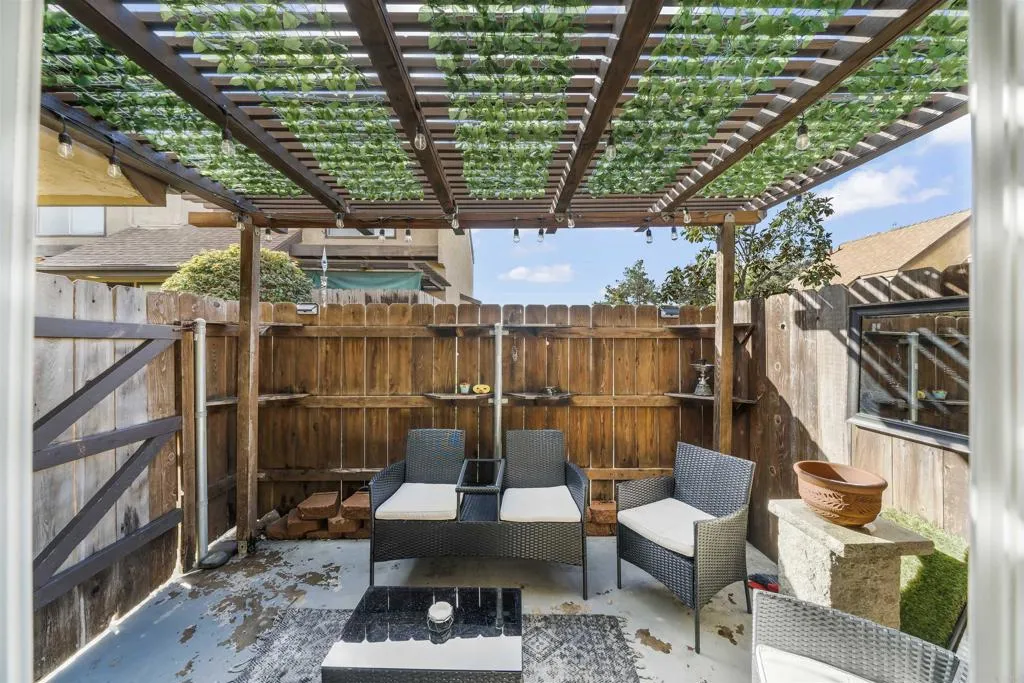 https://cdn.realtyfeed.com/cdn/127/306617356/22473dca80abf851a0cd0ec9846932f9.webp