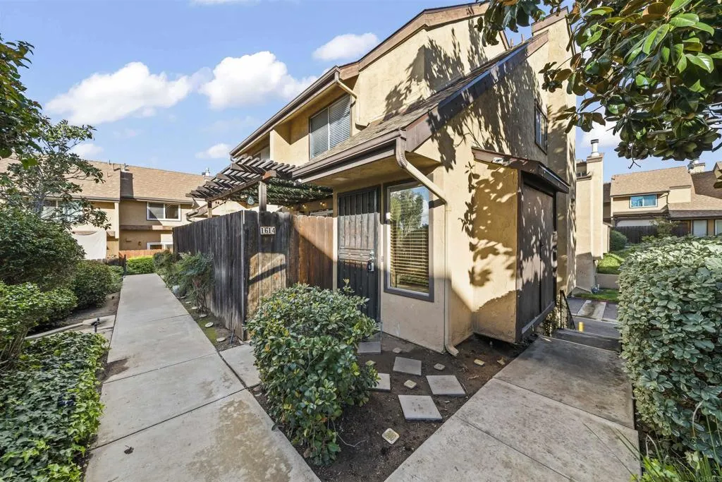 https://cdn.realtyfeed.com/cdn/127/306617356/6c35025d5611c3a0e89ee0565ad60497.webp