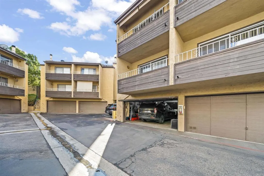 https://cdn.realtyfeed.com/cdn/127/306617356/a2c18d4489572e40ceaa00db40e048c7.webp