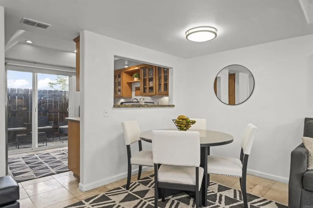 https://cdn.realtyfeed.com/cdn/127/306617356/d1b3ed7f36c9bcd7750d2bd5b803a487.webp