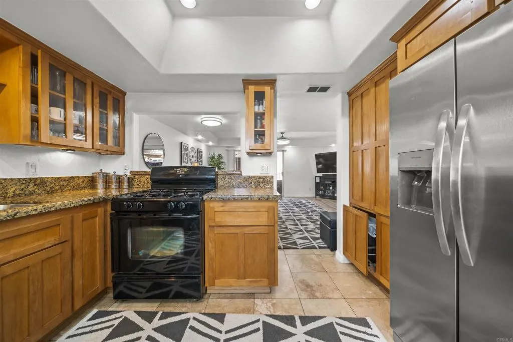 https://cdn.realtyfeed.com/cdn/127/306617356/e12389d5f9e43b23b8ec9ff947988e34.webp