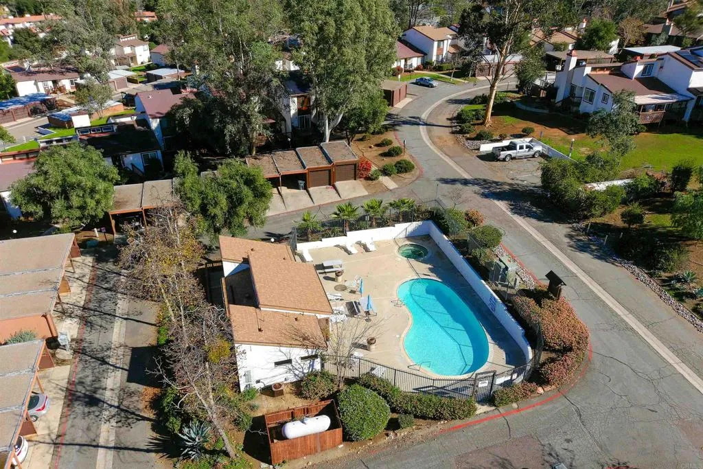 https://cdn.realtyfeed.com/cdn/127/306617384/c1fe5215d0aa219c12dd3297ccf2a946.webp