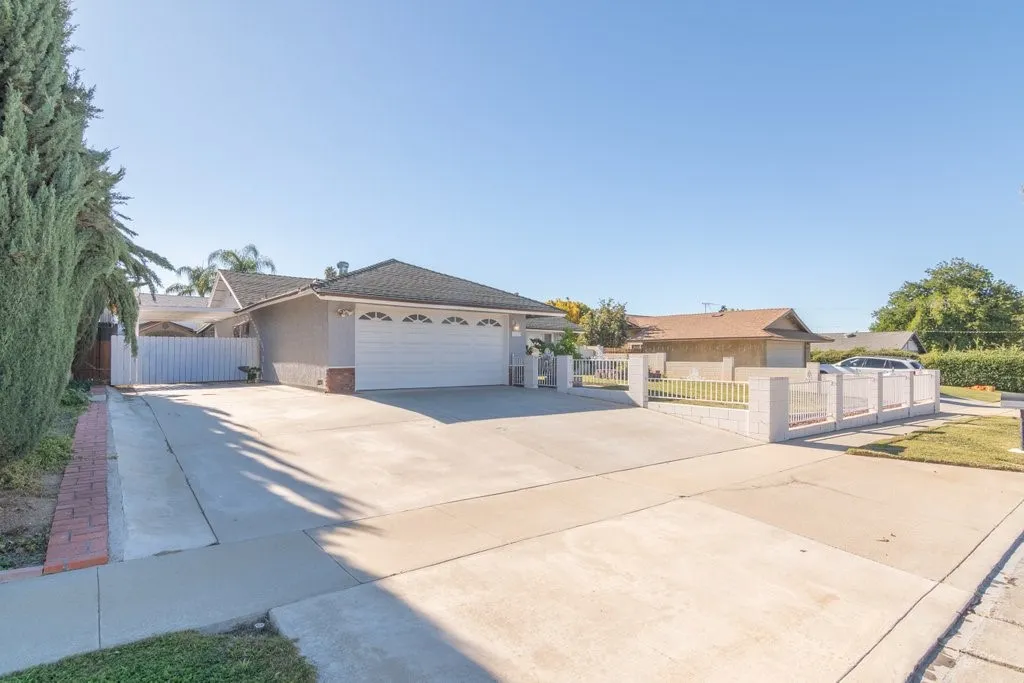 22579 Raven Way, Grand Terrace, CA 92313 - Photo 4 of 38, Grand Terrace, CA