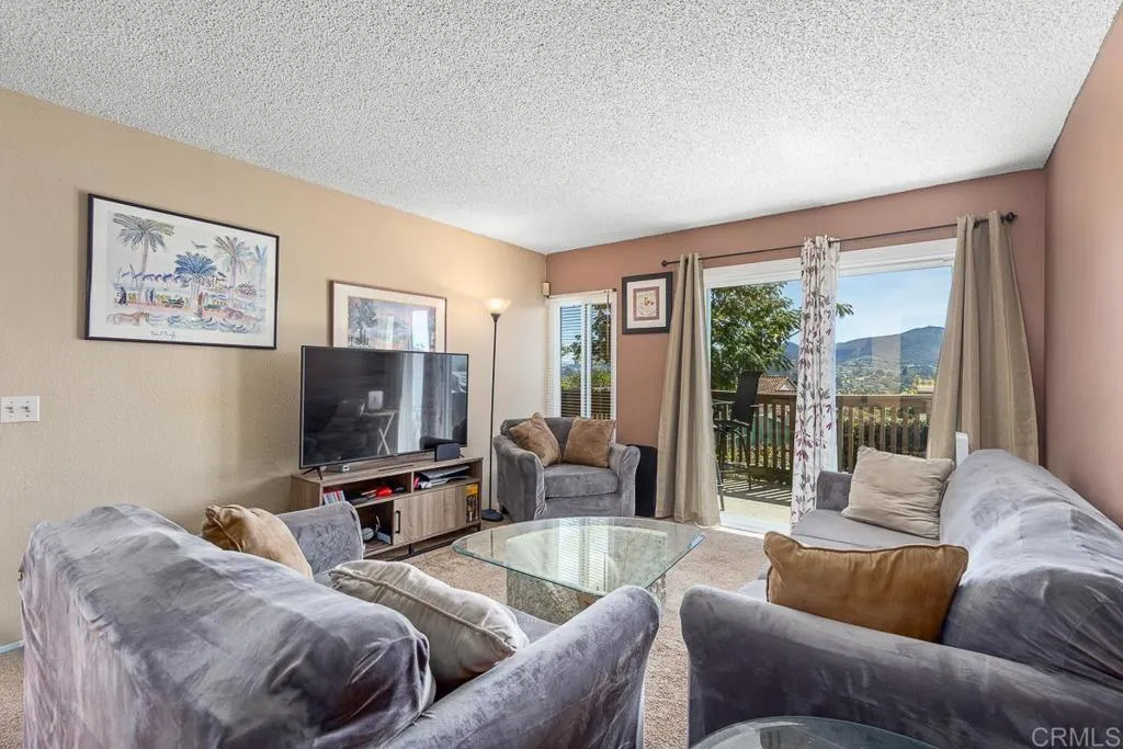 https://cdn.realtyfeed.com/cdn/127/306617416/f9512cda5a86c340120c3431b689fcab.webp