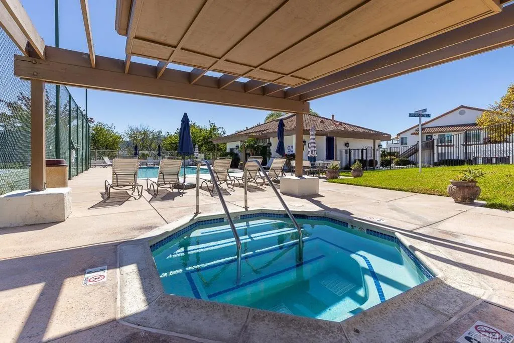 https://cdn.realtyfeed.com/cdn/127/306617416/fcc481d126f193bc4442c6e3bd3dd695.webp