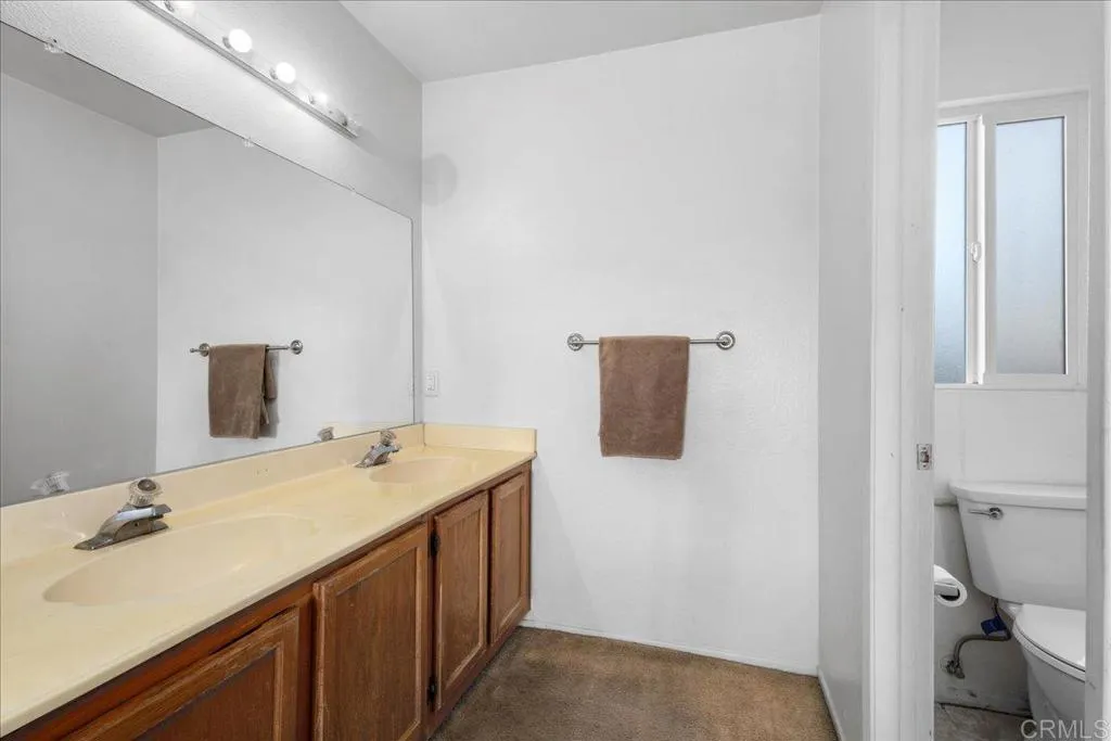 https://cdn.realtyfeed.com/cdn/127/306617419/a7880e9bc5c4a342e3c37a733f21e959.webp