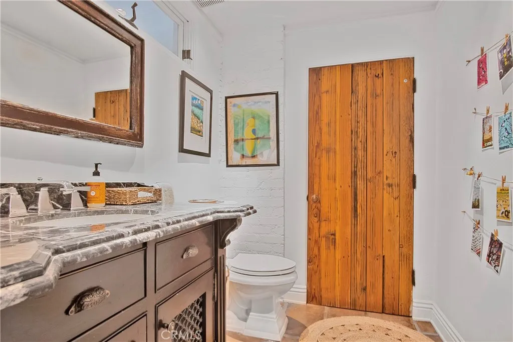 3524 Grand View Boulevard, Los Angeles, CA, 90066