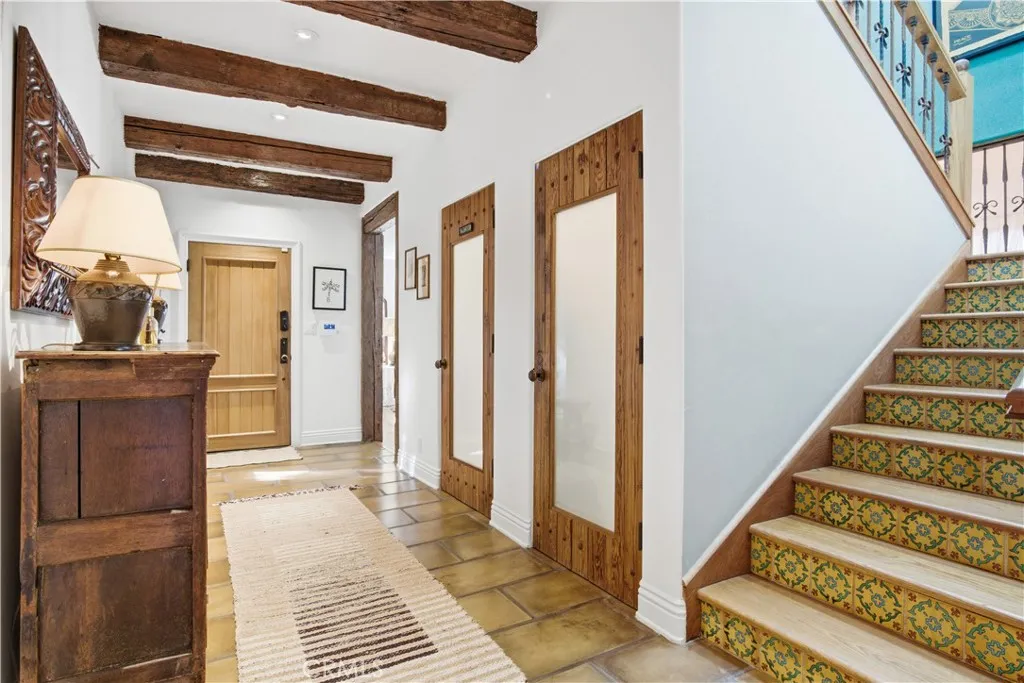 3524 Grand View Boulevard, Los Angeles, CA, 90066