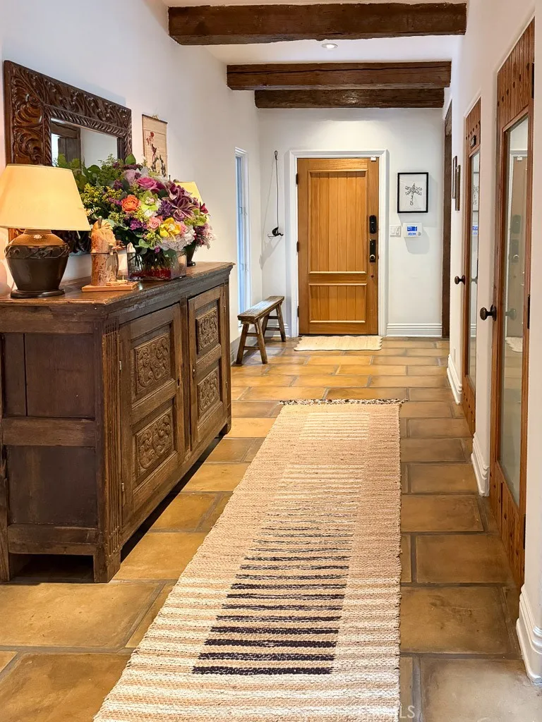 3524 Grand View Boulevard, Los Angeles, CA, 90066