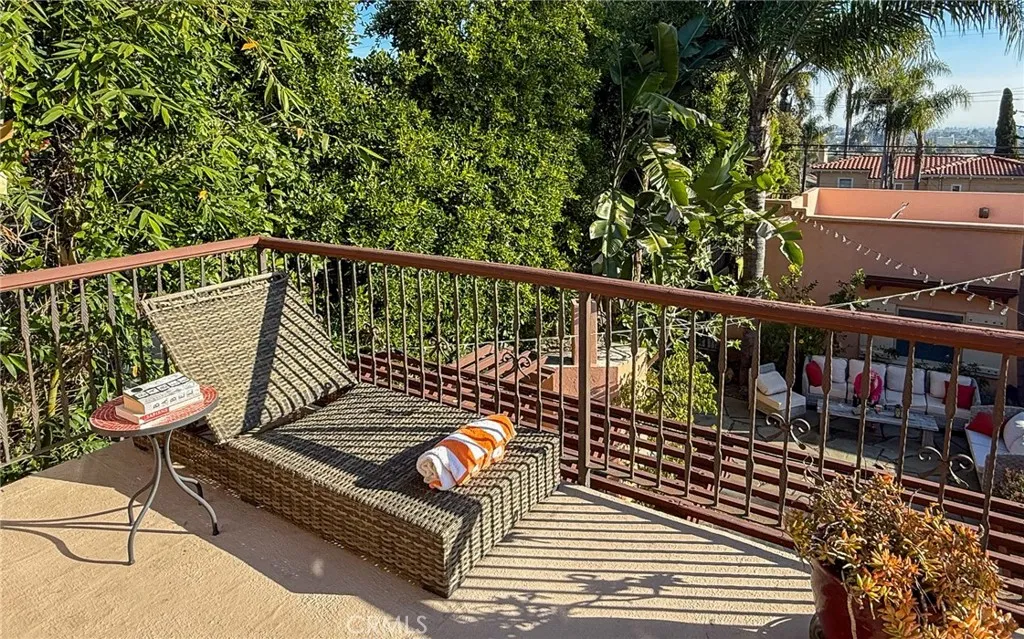 3524 Grand View Boulevard, Los Angeles, CA, 90066