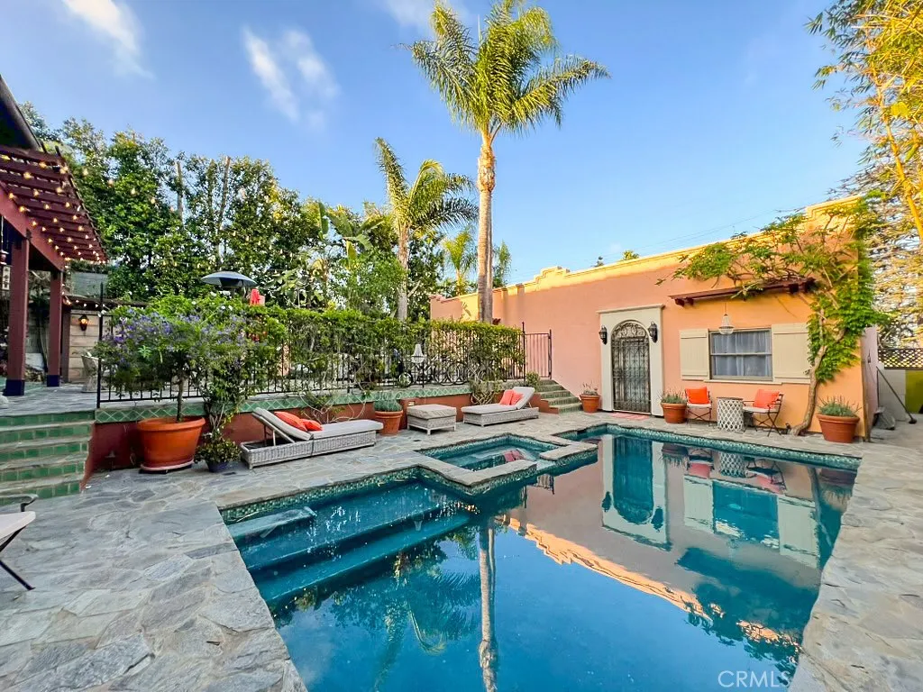 3524 Grand View Boulevard, Los Angeles, CA, 90066