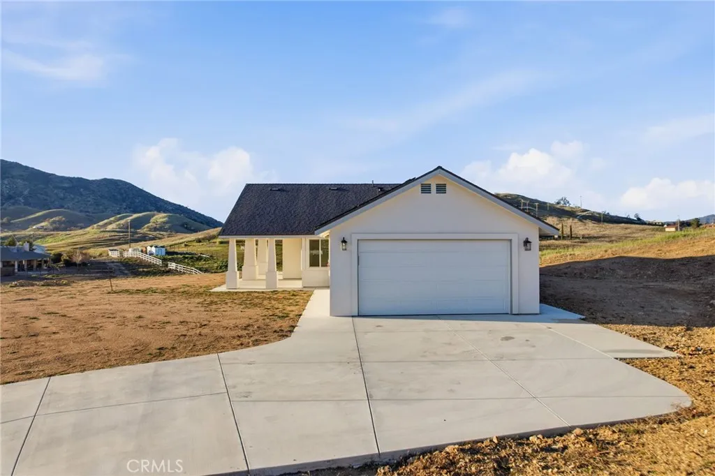 20381 Pinon Canyon Road, Tehachapi, CA 93561 - Photo 4 of 42, Tehachapi, CA