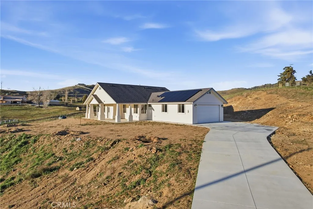 20381 Pinon Canyon Road, Tehachapi, CA 93561 - Photo 3 of 42, Tehachapi, CA