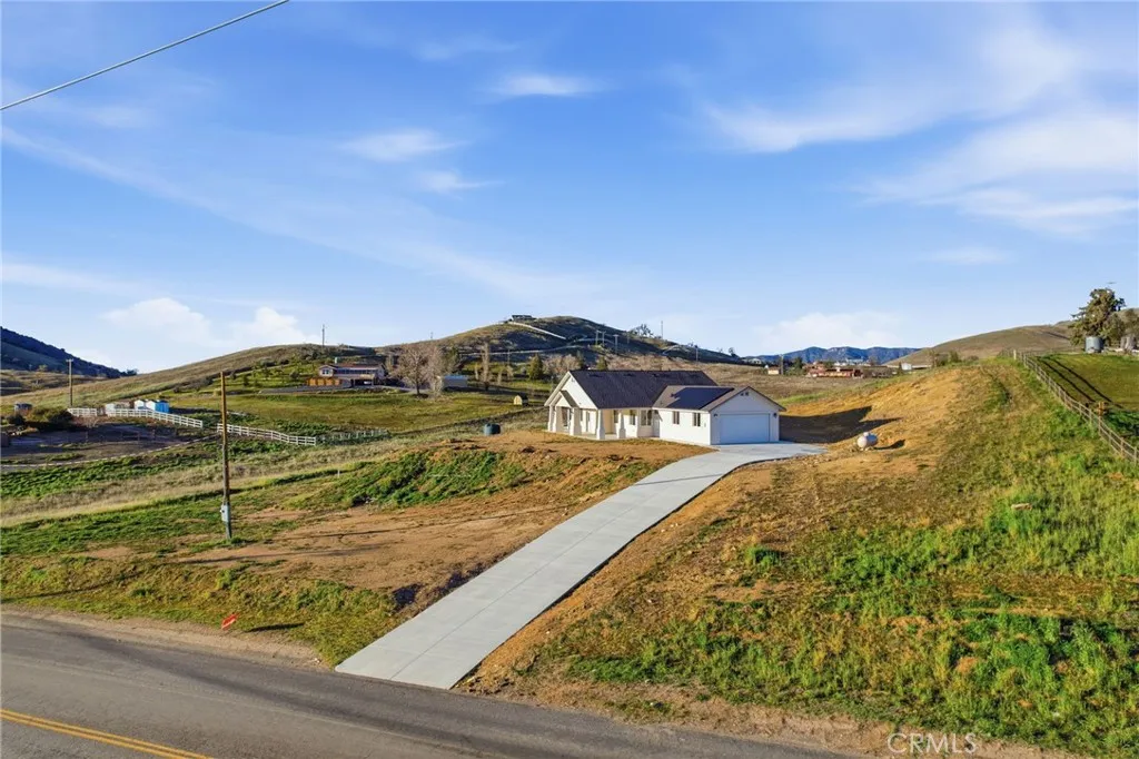 20381 Pinon Canyon Road, Tehachapi, CA 93561 - Photo 2 of 42, Tehachapi, CA