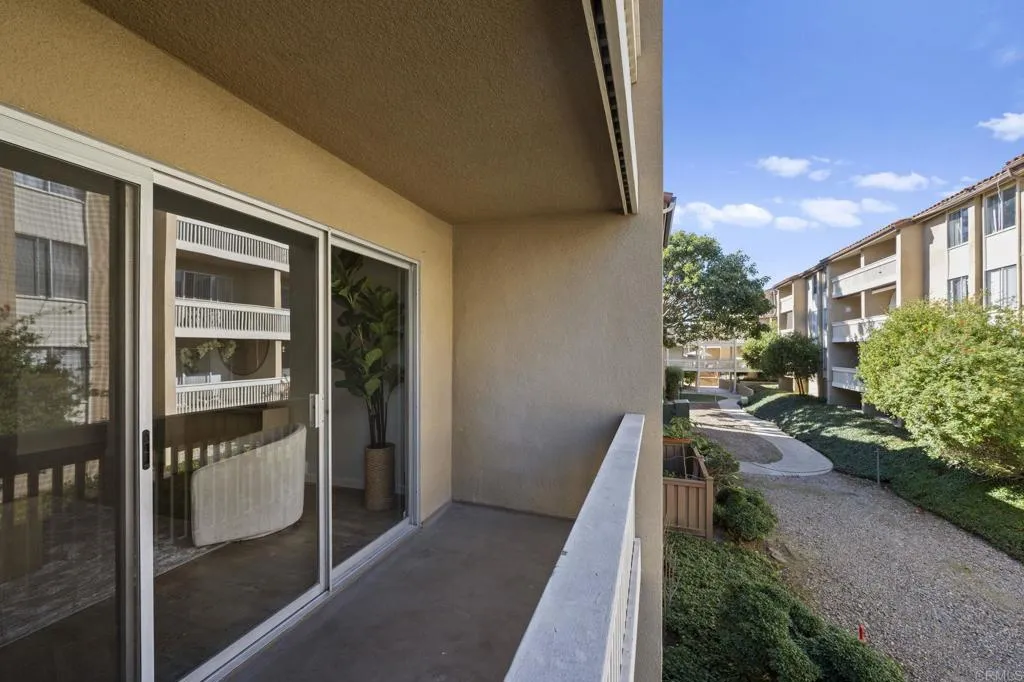 https://cdn.realtyfeed.com/cdn/127/306617625/740f235f7345a1a25fc1e1238ec5db04.webp