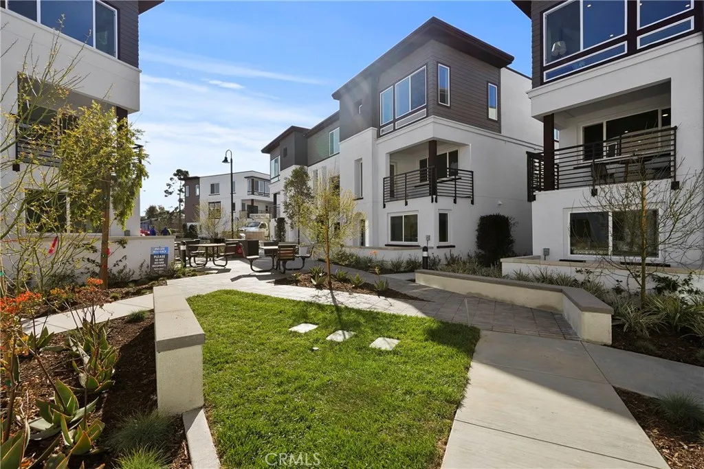 Photo #9: OC26007223 Listing: Photo #9