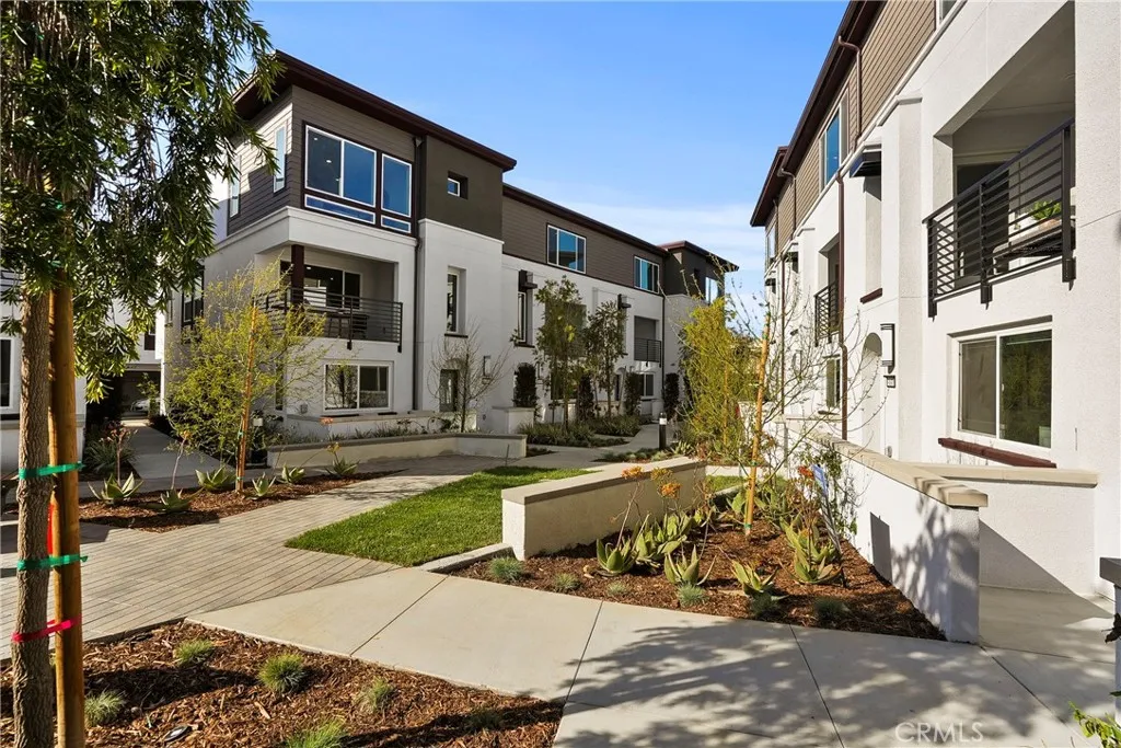 Photo #17: OC26007223 Listing: Photo #17