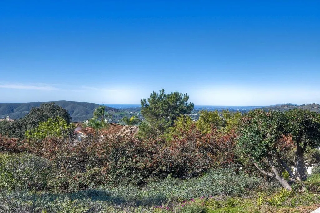 https://cdn.realtyfeed.com/cdn/127/306617645/1472d62f8f087432d24985766596ad20.webp
