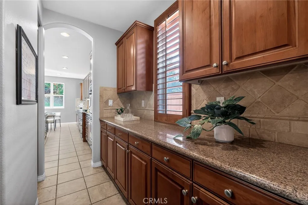 https://cdn.realtyfeed.com/cdn/127/306617653/082327e4867b0ce1a55deabbf6c30693.webp