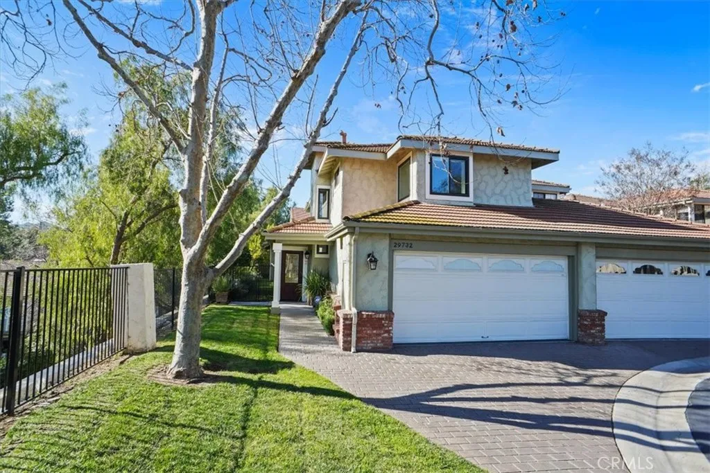 29732 Strawberry Hill, Agoura Hills, CA 91301