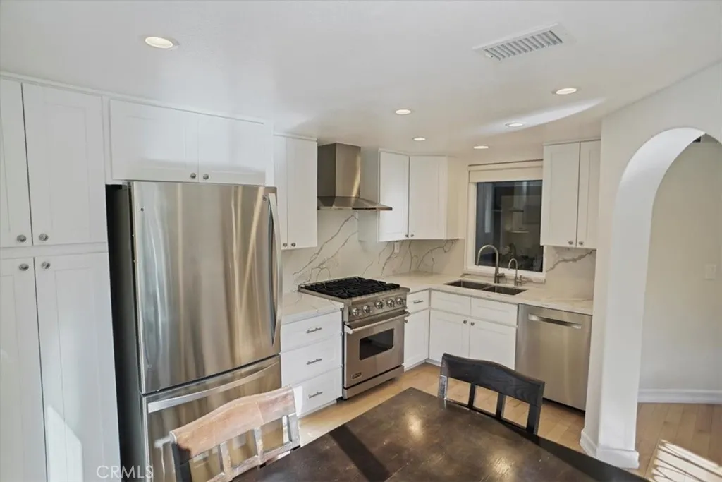 29732 Strawberry Hill, Agoura Hills, CA 91301 - Photo 5 of 22, Agoura Hills, CA