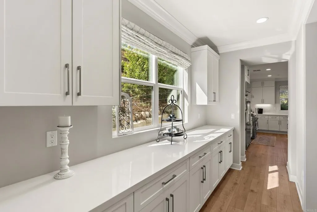 https://cdn.realtyfeed.com/cdn/127/306617798/18b1f144985186283a4390069d288e23.webp
