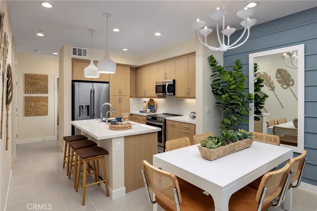 https://cdn.realtyfeed.com/cdn/127/306617959/f8af8ac4e32174655b59cd7b59c86127.webp