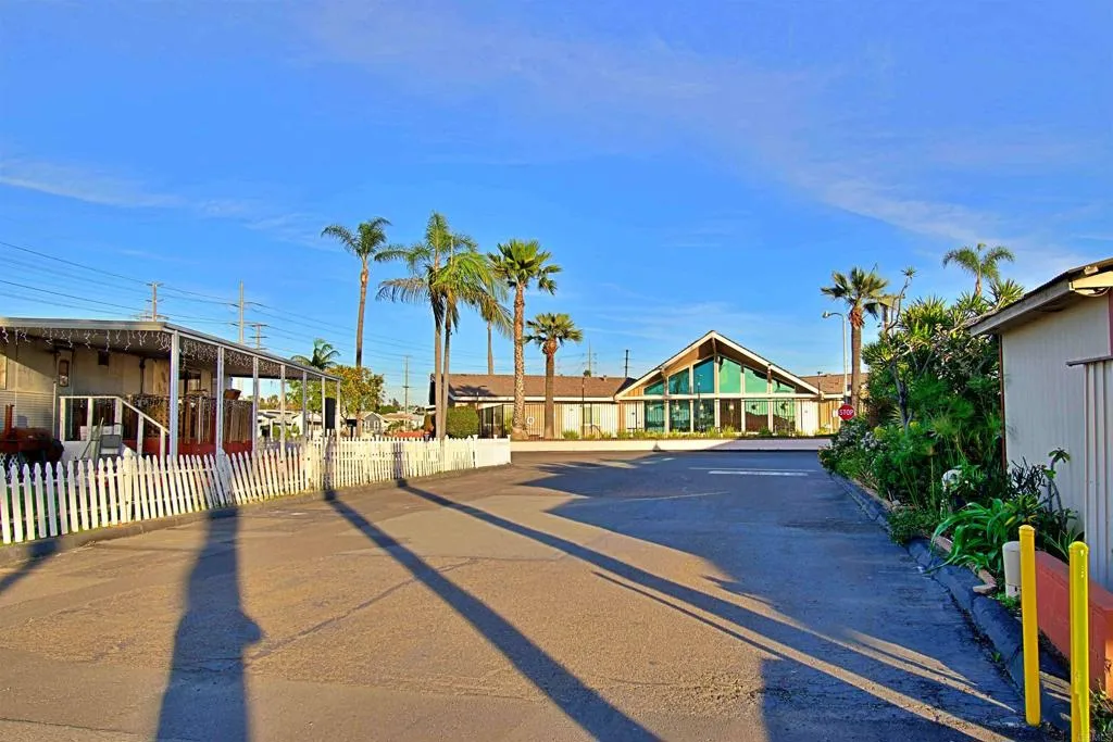 https://cdn.realtyfeed.com/cdn/127/306618053/06a047bcf2d85b839eb5936b65dc2442.webp