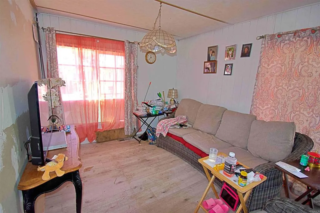 https://cdn.realtyfeed.com/cdn/127/306618053/1294e4a62bc8707fc32a50ef16605985.webp