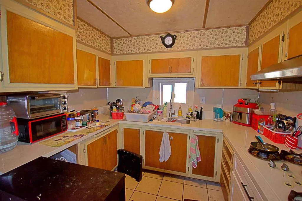 https://cdn.realtyfeed.com/cdn/127/306618053/44e140508ca9e11ee6a2004f1a649195.webp