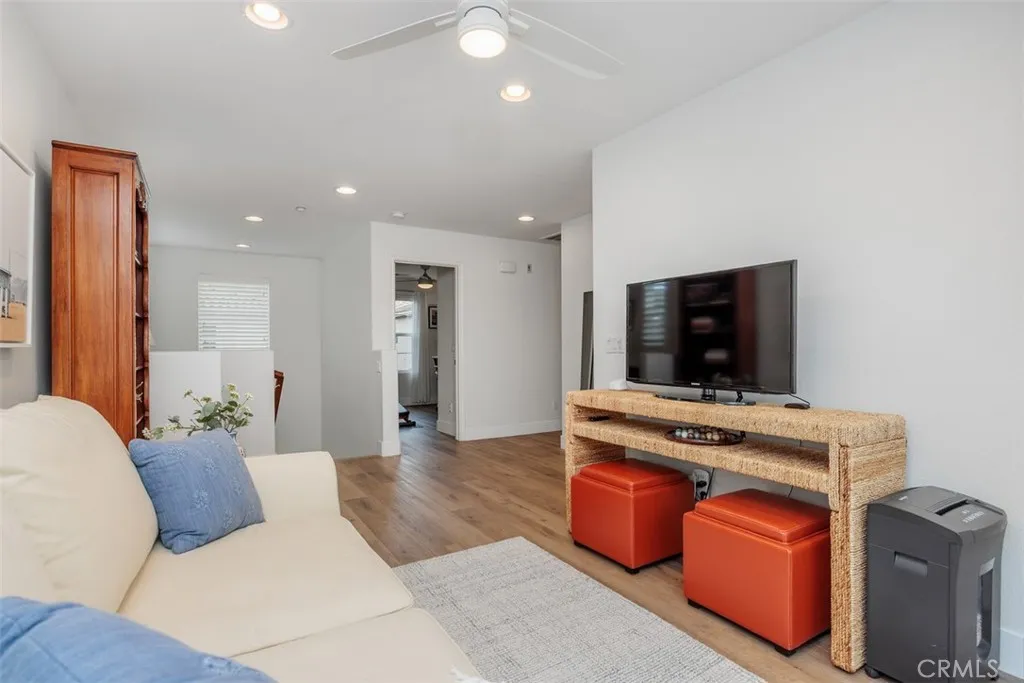 Photo #16: ND26007805 Listing: Photo #16